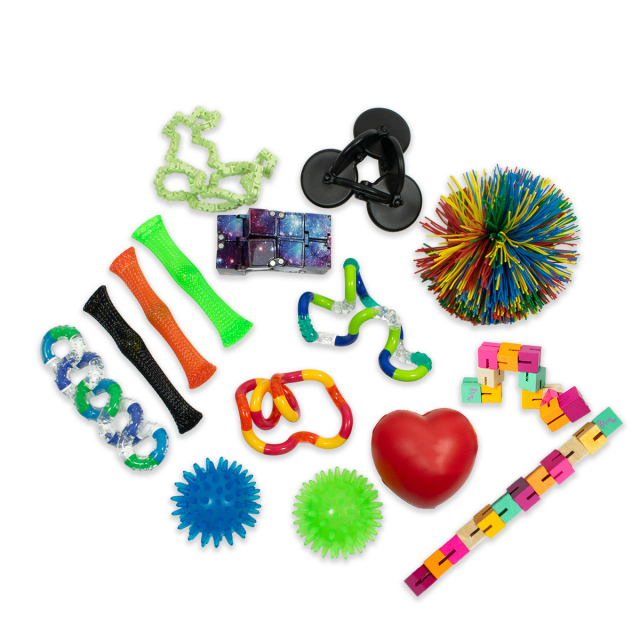 Olika fingertrixare som ingår i kitet.